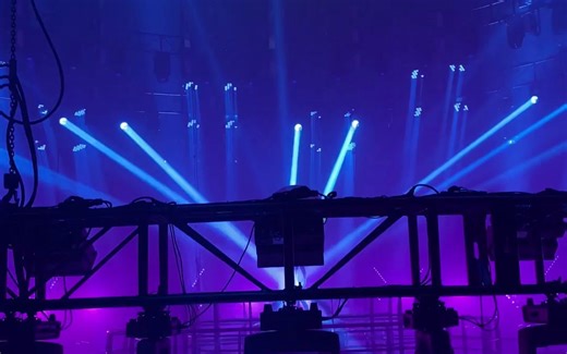 led显示屏与舞台灯光秀完美结合！