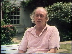 It’s National Storytelling Week this week. Here is author Roald Dahl talking to The English Programme in 1979. #nationalstorytellingweek | Thames TV Archive