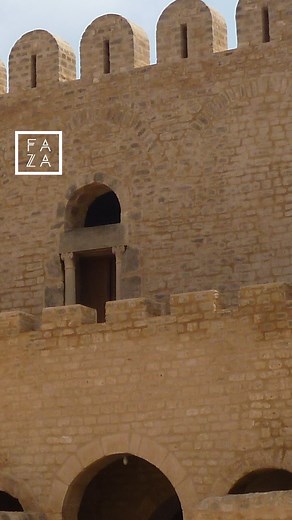 Il est l’un des monuments historiques les plus visités. Le Ribat de Sousse est situé au sein de la médina, et a aussi sa propre histoire. | Faza.tn