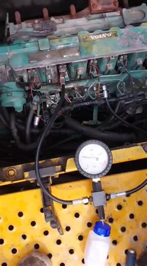 Volvo EC210b Commonrail fuel pressure Testting with Special tool gauge! Backhoe Still Low power?Fixed it! Free Checking with otisinc Technician Common rail System Ecm.Ecu.Mcu.Cpu Sensors.Solenoid.Electric Pump.Control valve.Motor. Scanning service! Komatsu. Volvo.Kobelco. Hitachi. CAT. Caterpillar CAT C6.4 320D ET Scan Service. Hitachi Zx225.200 common rail engine 4HK1. We scan the engine then fix the error code problem Backhoe.Loader.Bulldozer.Skid leader Free Checking . Servive Order Now ! Tra