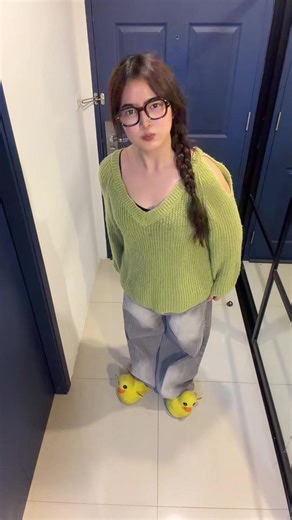 Do Your Chain Hang Low Dance Tutorial