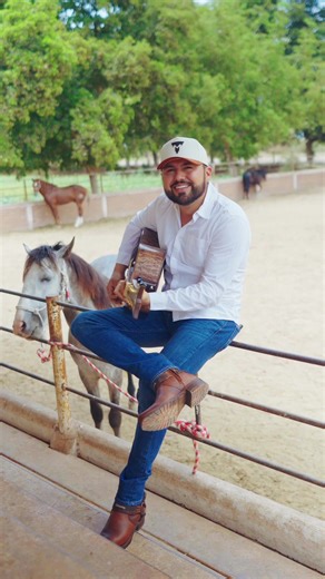 Primero lo Que Deja: La Música de Tony Montoya