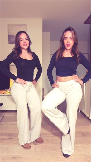 Stylish Twin Outfit Inspiration for OOTD