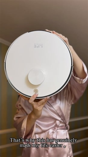 Teko | UGC Content Creator on Instagram: "Less cleaning, more time for yourself 🤍 The ILIFE A30 Pro makes everyday cleaning effortless with strong suction, vacuum + mop in one, and a self-emptying station perfect for busy days. Link in bio don’t miss the discount ✨ @ilife_global #ILIFE #RobotVacuum #ILIFEA30Pro"