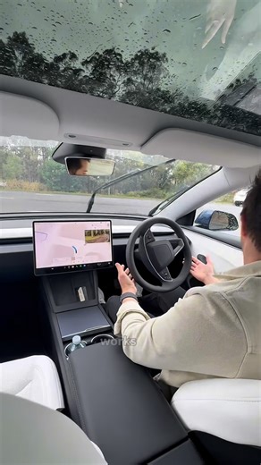 Look ma, no hands! Tesla’s Full Self Driving (Supervised) is here, we tested it to find out if it actually works. | CarsGuide.com.au