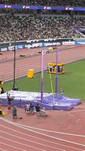 Magic in slow motion.. Swedish Pole Vaulter Mondo Armande Duplantis breaking his own world record yet again, with a 6.3m vault, at the World Athletics Championships in Tokyo just a few days ago. 👏🏼 | Permesh Nair