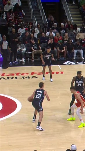 Just throw it up. Wendell got it | Orlando Magic