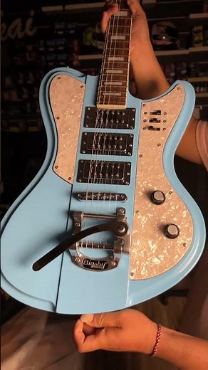 Schecter Ultra-III in Vintage Blue : the BEST offset with 60s vibe!! Love or Hate this one??