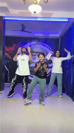 DIL DIL DIL #dancereels #dancetutorial #bollywooddance #dancer #shortreel #reels #dancelover