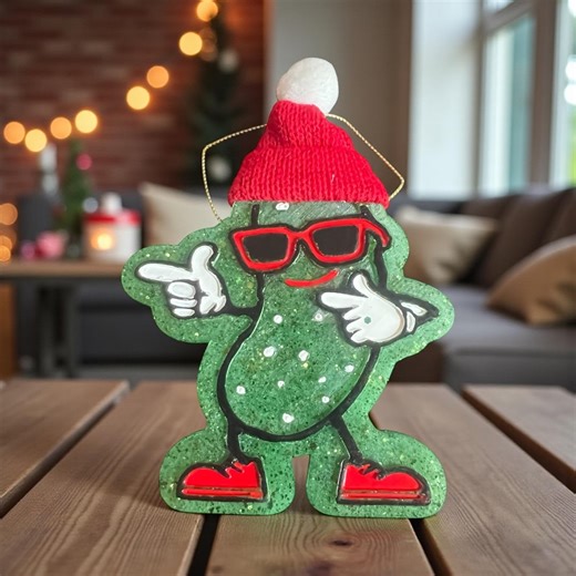Sparkly Pickle Christmas Ornament, Hand-poured Resin - Etsy