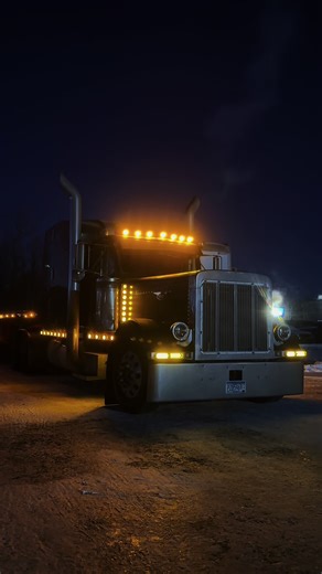 Exploring the Peterbilt 379: A Minnesota Trucking Experience