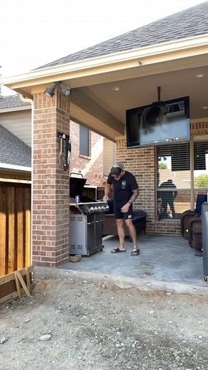 213K views · 3.8K reactions | Spy vs spy 來 #reels #bestpranks #coupleprank #couplegoals #pranks #coupelgoals | Lindy and Jlo | Facebook