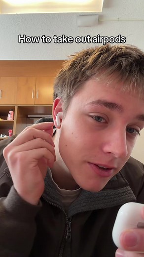 How to Properly Remove AirPods