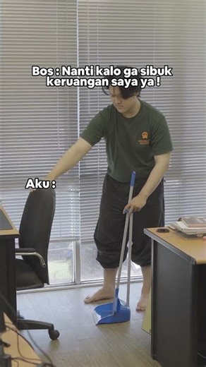 "30 Detik Menjadi Karyawan Paling Rajin di Dunia." (Khusus kalo Bos lagi mantau) 😭