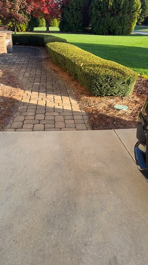 Lifting hands this morning giving praise! #kingjesus #praise | GCI Turf