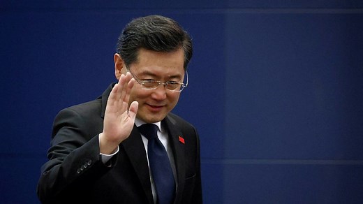 秦刚：中国外长仕途大起大落，背后有何政治意涵 - BBC News 中文