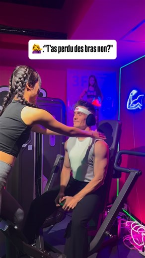 Comment détruire l’égo d’un homme. Mais merci @muscle.girlsbar et @kurarashiho pour l’expérience. 🤣 #gym #muscu #humour #slap | Le Cotche