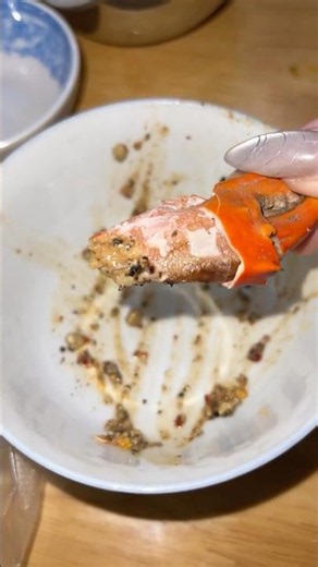 Reviewing Special Chili Salt with an Incredible Fresh-Ground Pepper Aroma | Momo Review | #Shorts
