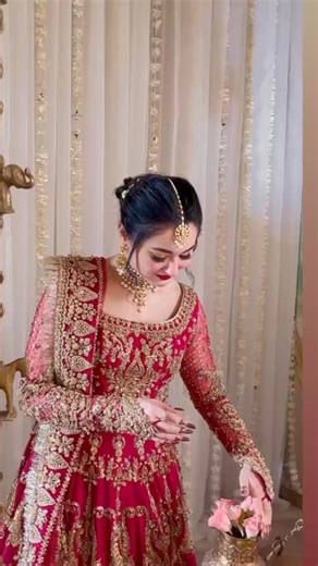 New Designer Lehenga Set for Brides 2024