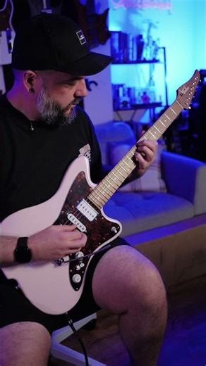 Guess this emo guitar riff!