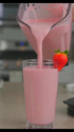 Creamy Fruit Smoothie 🥤 | Easy Healthy Drink Recipe#️⃣ #Smoothie #FruitSmoothie #HealthyDrink.