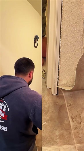 Cómo Instalar Piso Vinyl en Baño Correctamente #diy #shorts