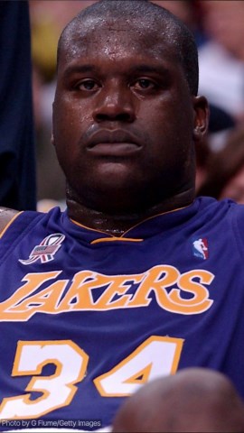 LeBron James dunks 6 in Lakers’ 7th straight win