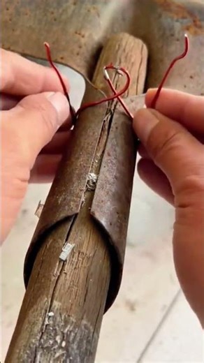 Shovel handle fixing process