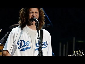 Why Isn't Deacon Frey Allowed To Sing More?