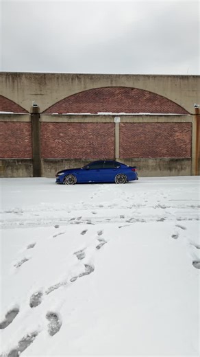 KING | Summer tires definitely not good for snow Read below ⬇️⬇️⬇️ . . . Sponsor: @carismo_design (f90king) 10% @vetraforged @bimmer.plug... | Instagram