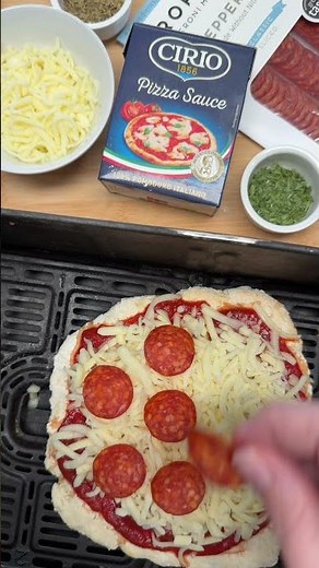 🍕 You only need 2 ingredients to make this air fryer pizza! 🤯