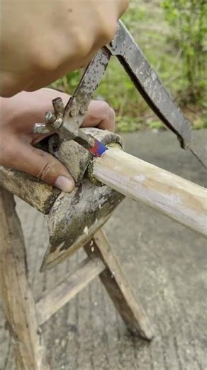 Farm Tool Handle Broken? Saw It Off and Replace, 3 Steps to Fix!