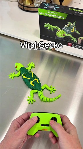 Remote control wall-crawler gecko toy 🦎 — electric lizard with LED glowing eyes, 360° spin, and fun climbing action. Available in multiple colors. A top trending toy and perfect holiday gift for kids or family fun!@Winktoys Blocks Wonderland #TikTokShopBlackFriday #ToyGifts #HolidayGiftIdeas #FamilyFun #CoolToys