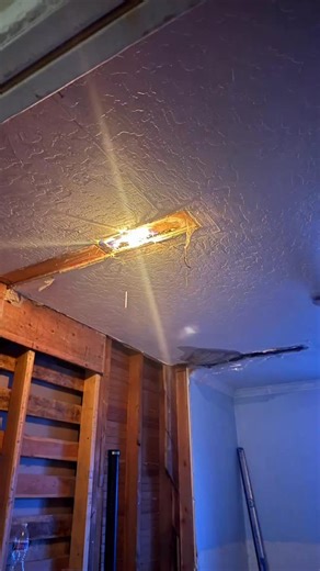 First off, everyone is 100% fine! 🙏 We experienced our very first house fire this morning. It was an electrical fire in the attic above the bathroom we are currently renovating. When I got up this morning, I smelled burning wood and heard what I thought was dripping from a possible water leak. I went over to check it out and could see active flames through a hole in the ceiling. Aaron ran for the fire extinguisher while I called 911 and got Samantha out of bed (Benjamin was already up downstair