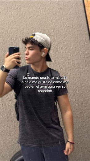 Ray Emilio on Instagram: "YA NO LE MANDARÉ NADA #humor #memes #fyp #amor #fotos"