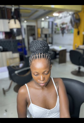 Loced by whoooo💅👌🌸💋#hairbysumonya #artificialdreadlocs #mombasahairdresser