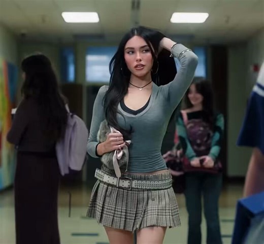 2 years ago today, Madison Beer released the music video to ‘make you mine’.