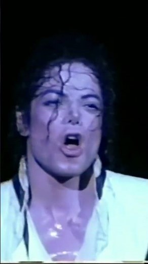 Thriller - Michael Jackson ( Halloween 🎃 )
