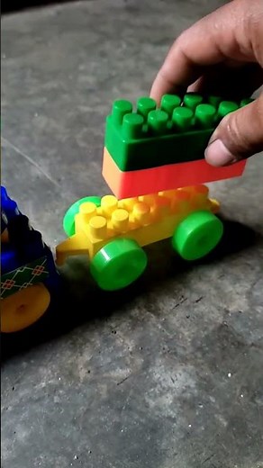 Merakit mainan kereta thomas lego