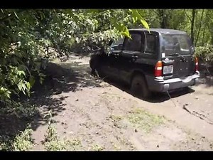 2001 Chevrolet Tracker 4x4 (Stock) Off-Roading