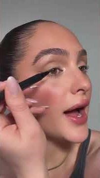 How to Get My Signature Winged Liner Look