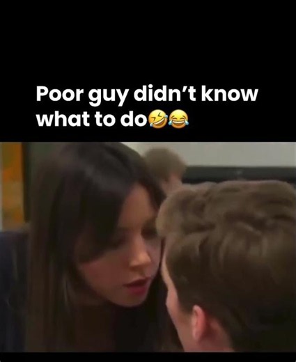 Aubrey Plaza BREAKS Acting Partner In HILARIOUS Parks & Recreation BLOOPER!