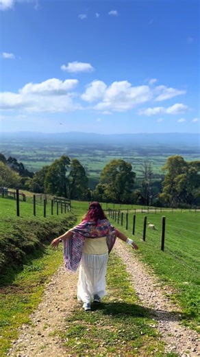 Hum chale baharome 🧚🏻‍♀️🤍