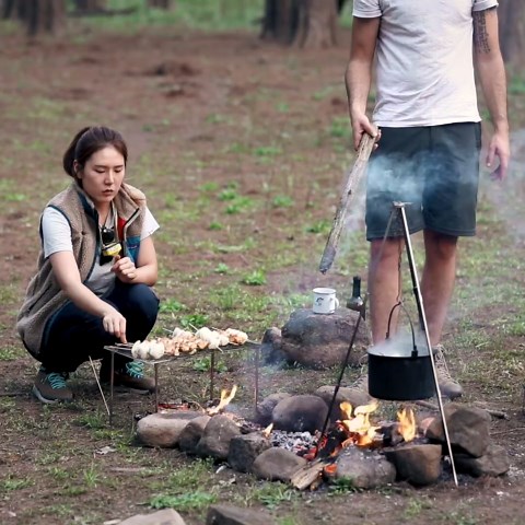 Naturehike Camping Soup Pot Cookware with Lid Large Outdoor Portable Hanging Pot Cooking Set for 1-6 People