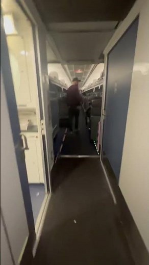 Inside Amtrak: Walkthrough of Amfleet Coach!