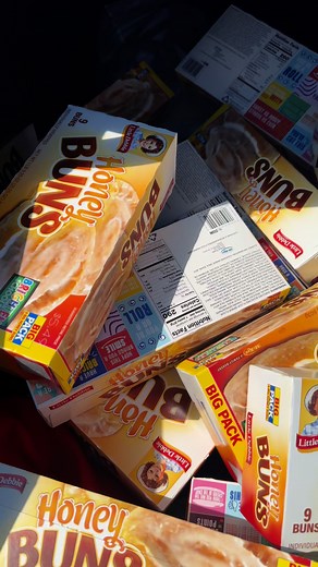 7.8K views · 45 reactions | Honey Bun Double Cheeseburgers will be available this Saturday, September 13th, for $13 Each Pre-orders are suggested. Cash App information is @shawnsreview; Shawn Whiting please leave your first and last name (no nicknames) & the number of burgers you are ordering in the subject line pick up location is 1553 alpine Ave Grand Rapids Michigan 49504 #cheeseburger #doublecheeseburger #baconcheeseburger #honeybun #grandrapids #Michigan | Shawn Whiting | Facebook