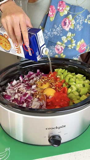 The best Thanksgiving dish I make a delicious crockpot stuffing with celery, onions, bell peppers and butter tossed with bread cubes, broth, and herbs, then cooked in the slow cooker. | Amy's Kitchen