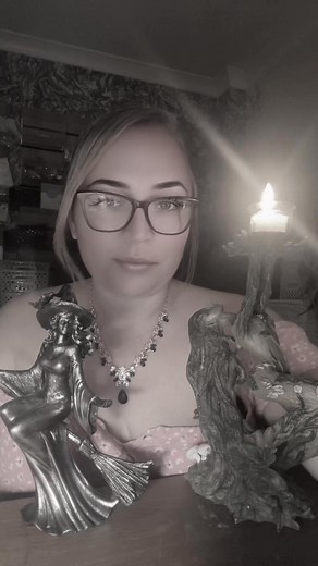 32K views · 2.6K reactions | Mark 555 to activate this, don’t forget to pass on #fblifestyletyle #manifesting #lawofattraction The portal opens claim it now | Caroline Psychic Medium | Facebook