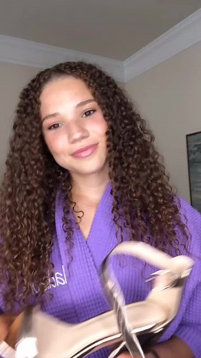 Showcasing Stunning High-Heeled Shoes in Stylish Outfits