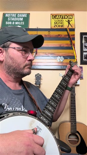 Trying to get my fingers warmed up before a practice session. #banjo #bluegrass #Music